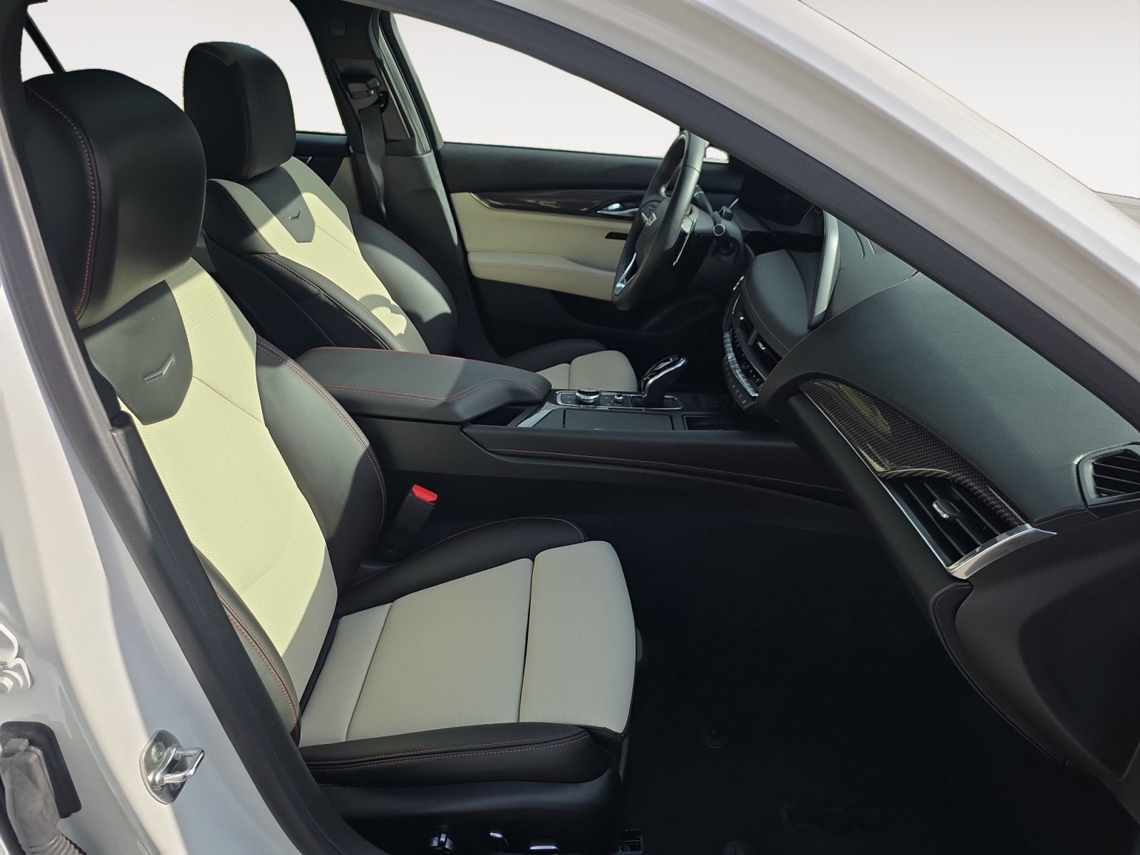 2025 Cadillac CT5 Sport