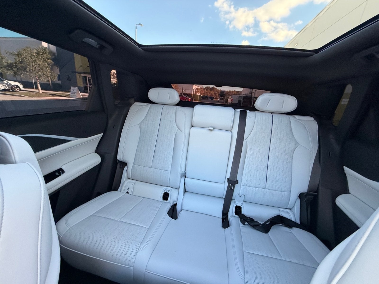 2024 Cadillac LYRIQ Luxury