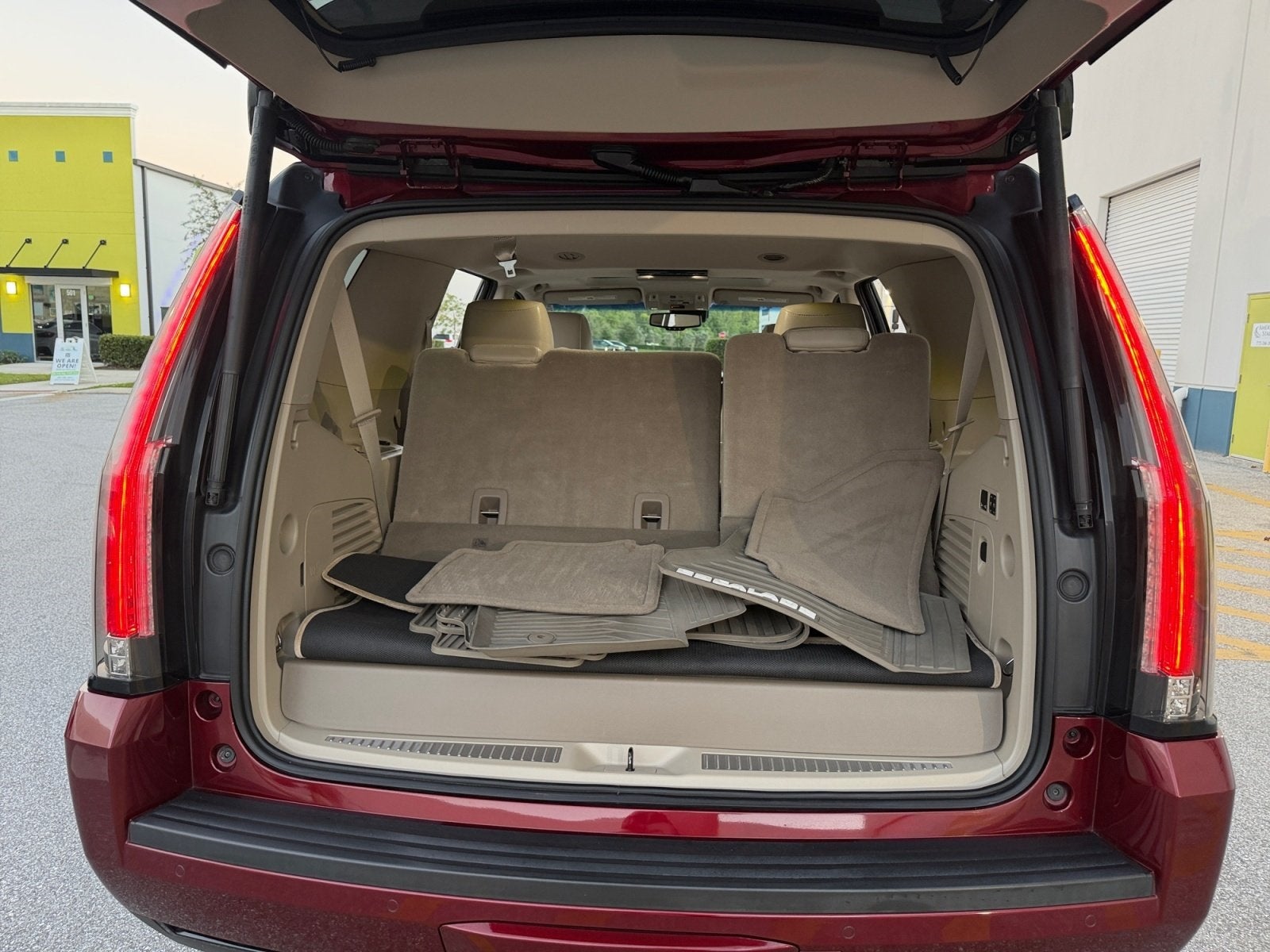 2016 Cadillac Escalade Premium