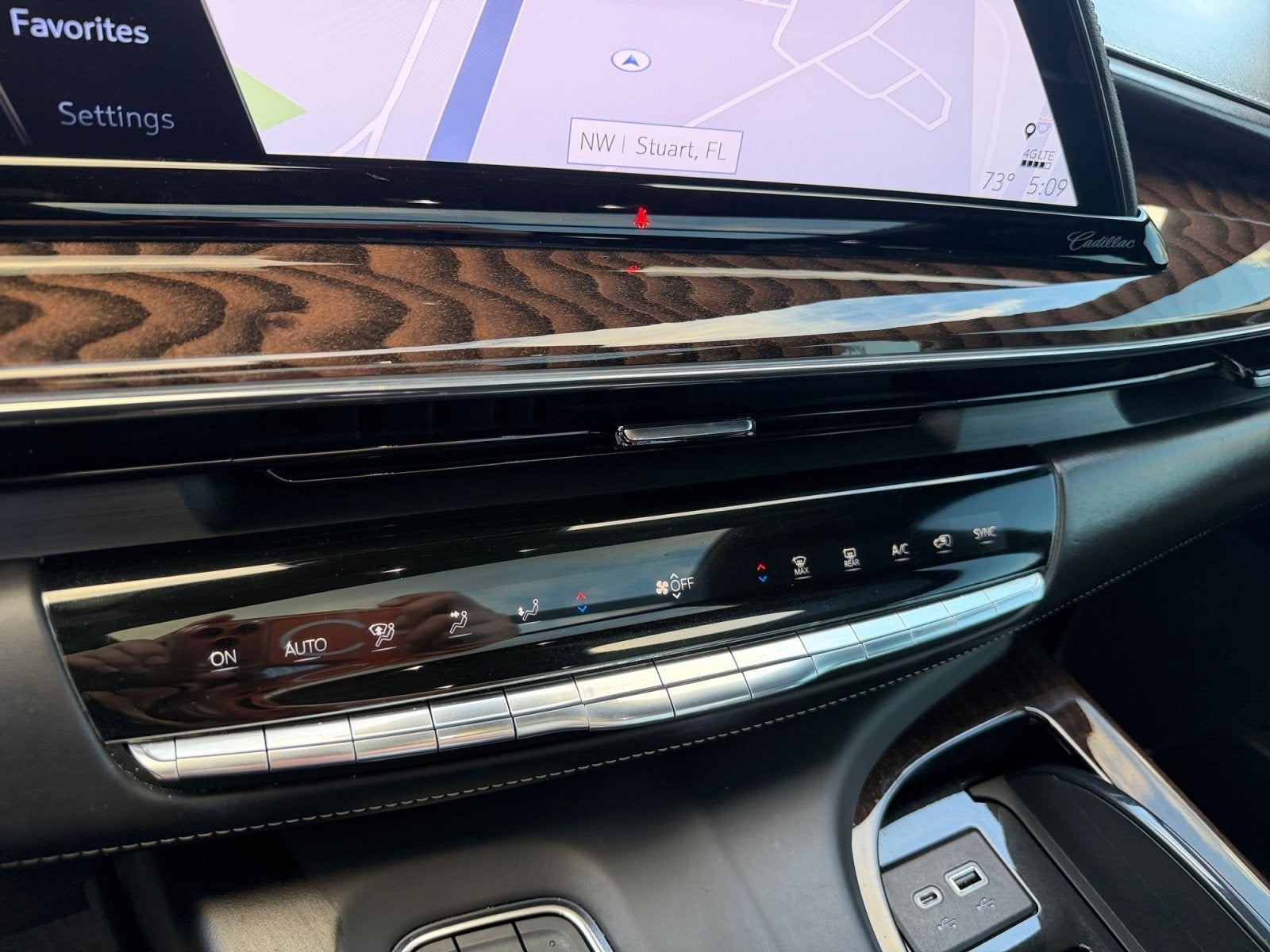 2023 Cadillac Escalade Sport Platinum