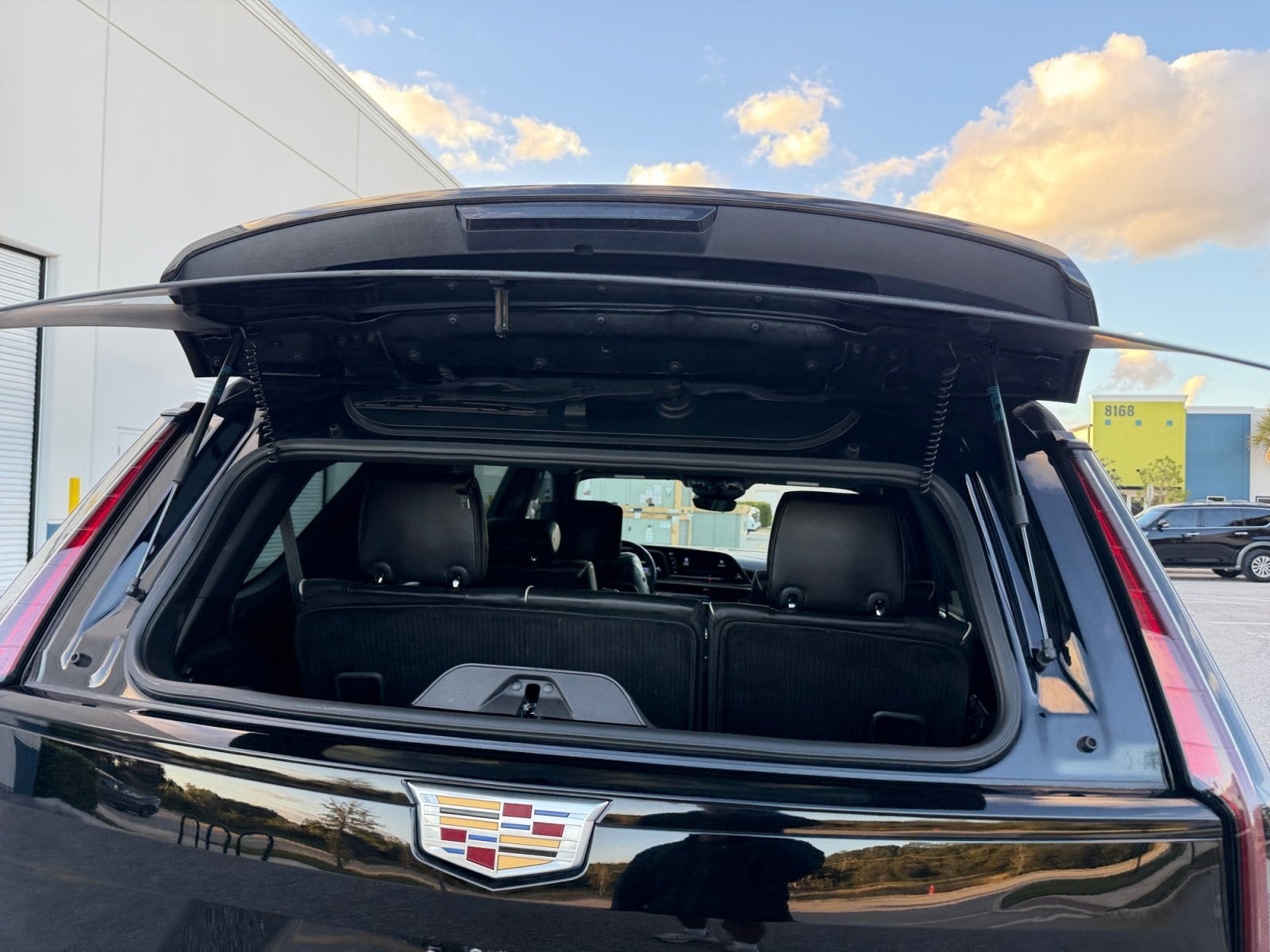 2023 Cadillac Escalade Sport Platinum