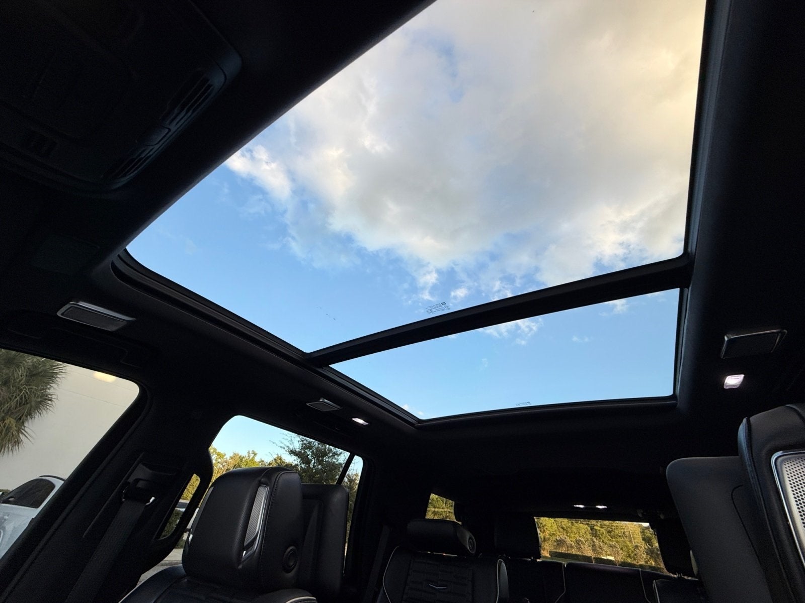 2023 Cadillac Escalade Sport Platinum