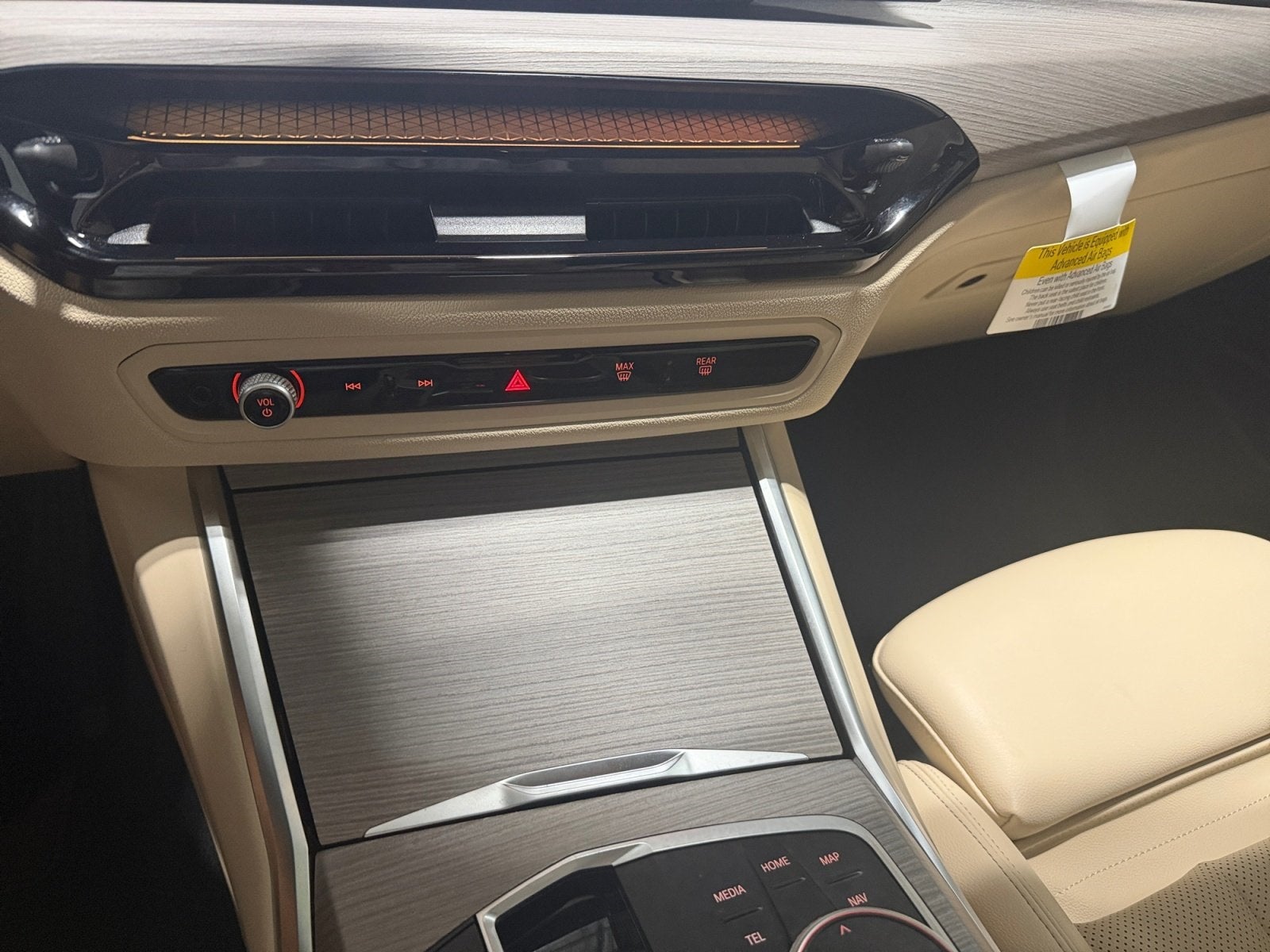 2025 BMW 3 Series 330i