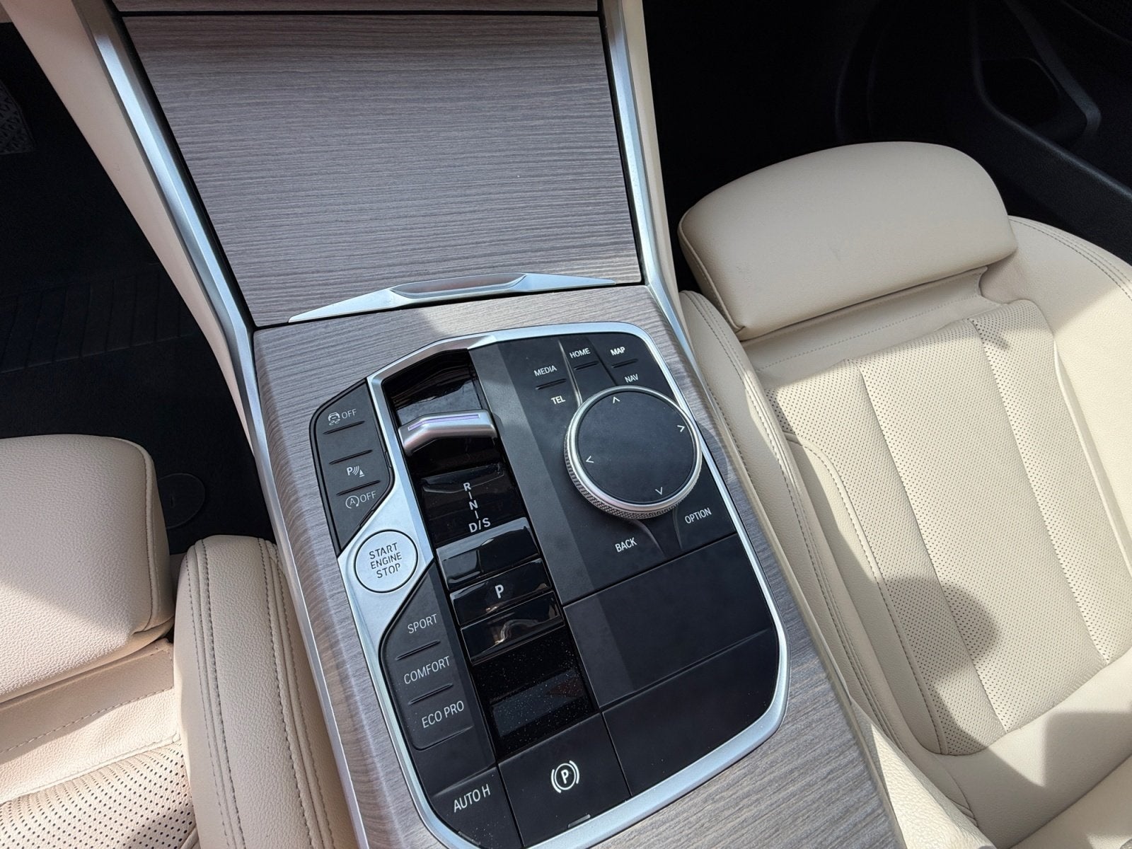 2025 BMW 3 Series 330i