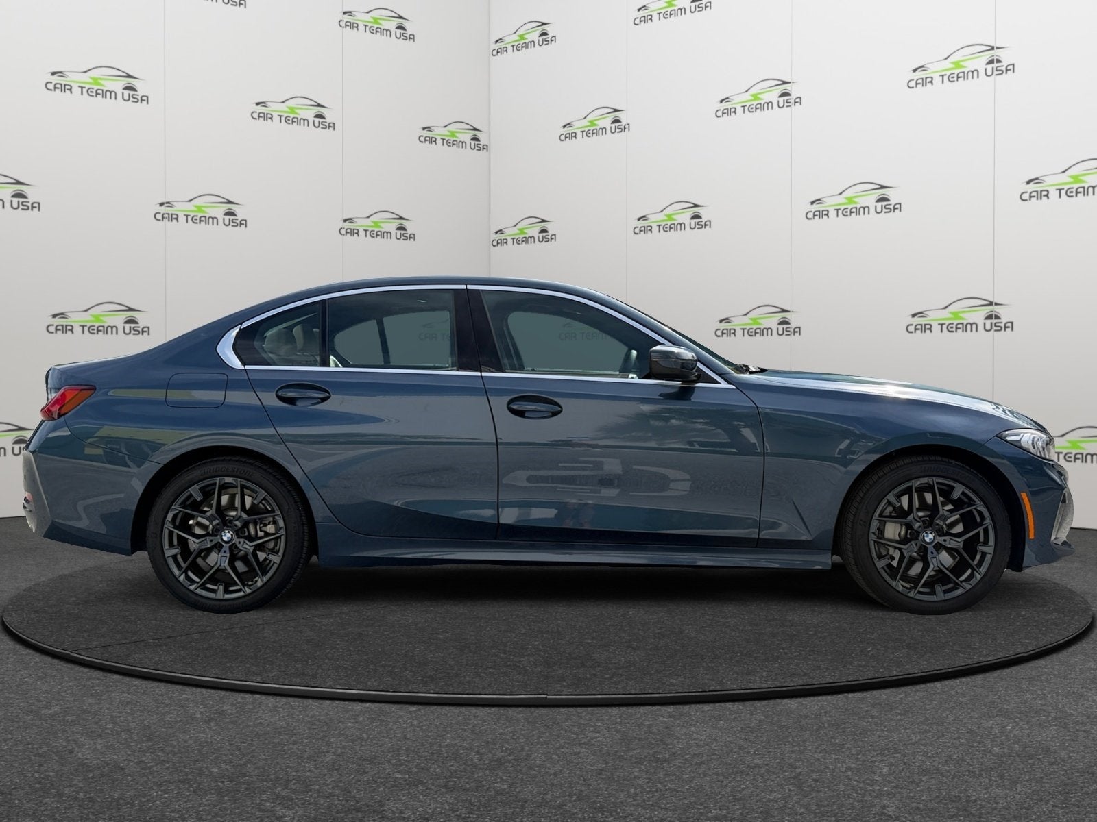 2025 BMW 3 Series 330i