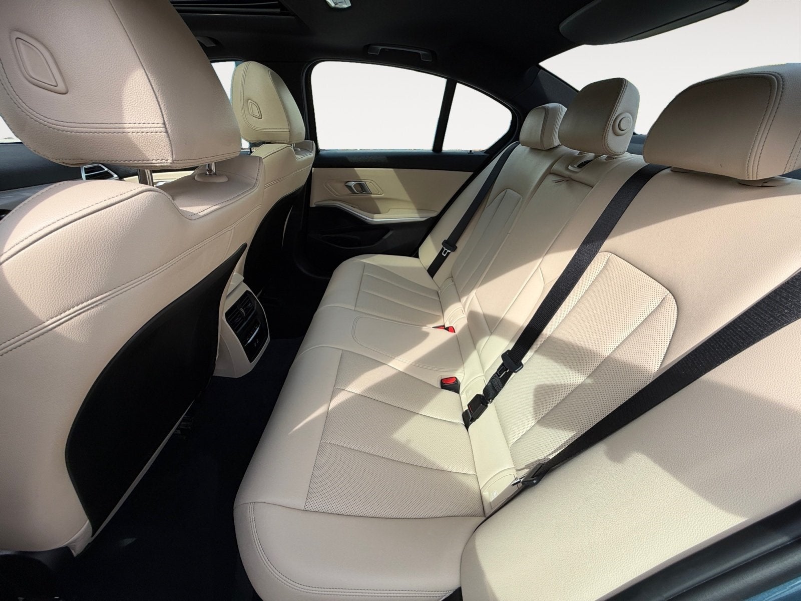 2025 BMW 3 Series 330i