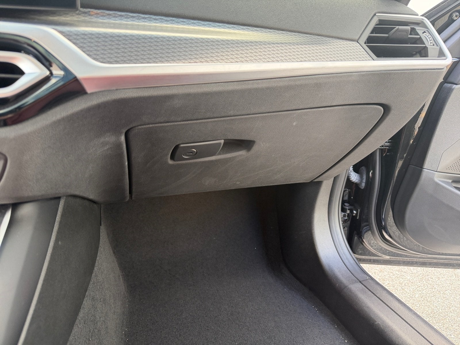 2023 BMW 3 Series 330i