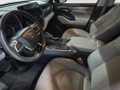 2022 Toyota Highlander Limited