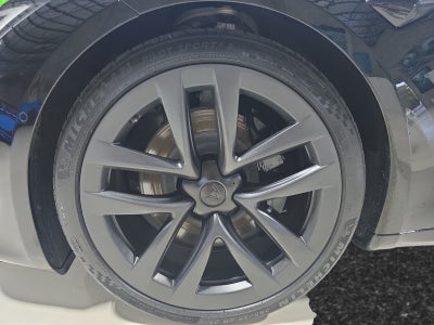 2022 Tesla Model S Base