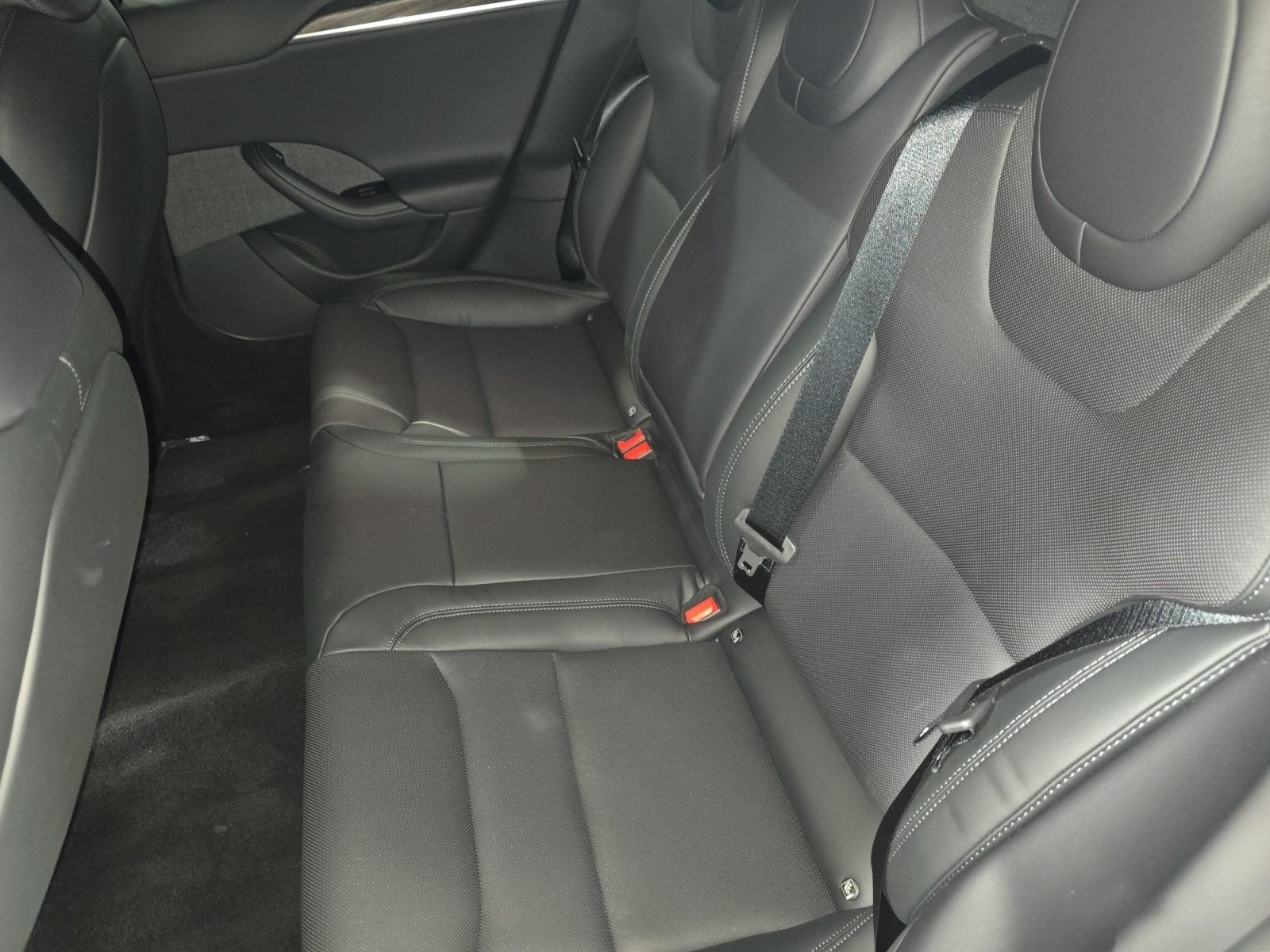 2022 Tesla Model S Base