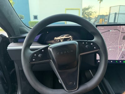 2022 Tesla Model S Base