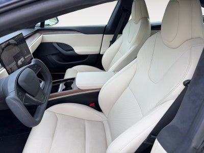 2022 Tesla Model S Base