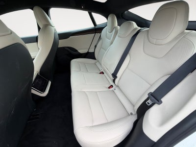 2022 Tesla Model S Base