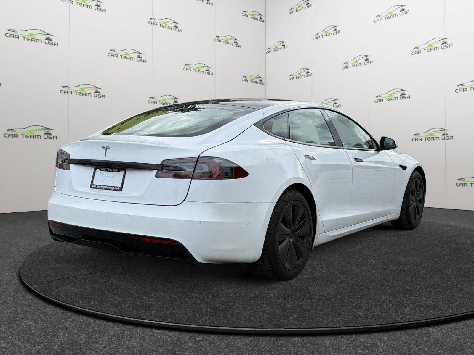 2022 Tesla Model S Base