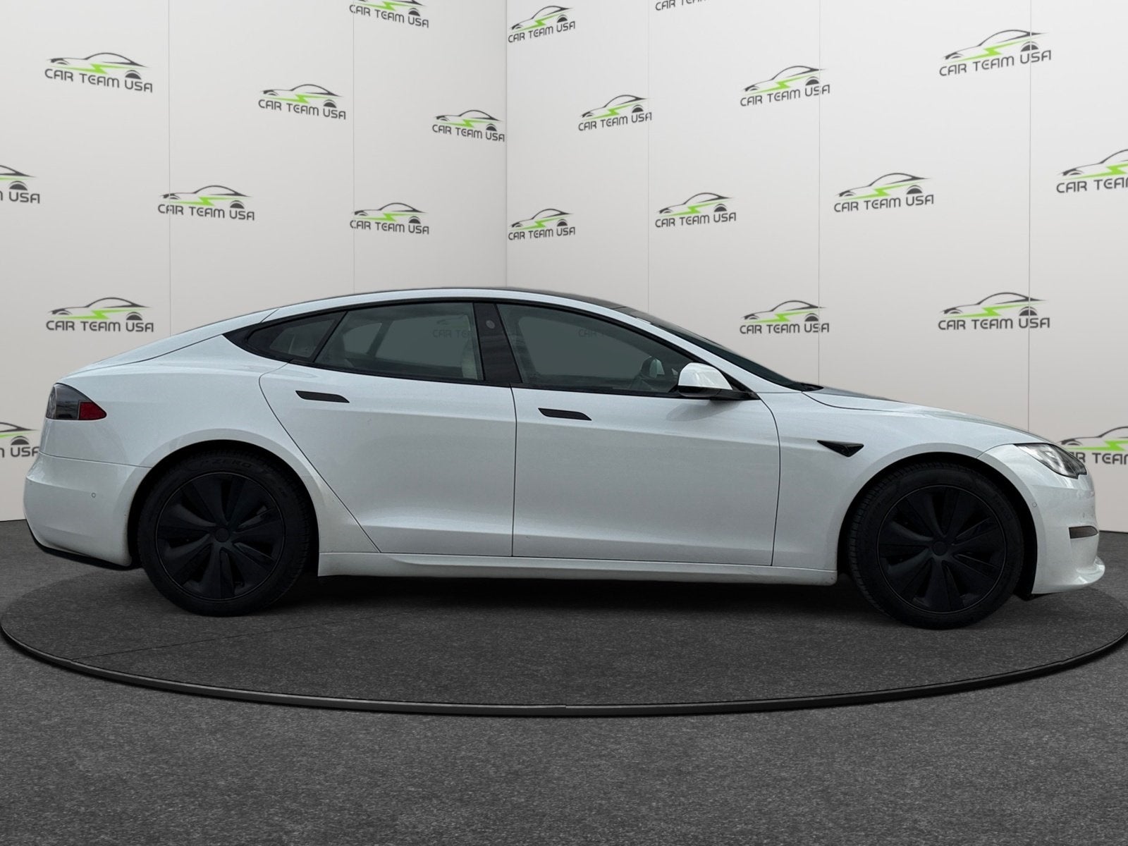 2022 Tesla Model S Base