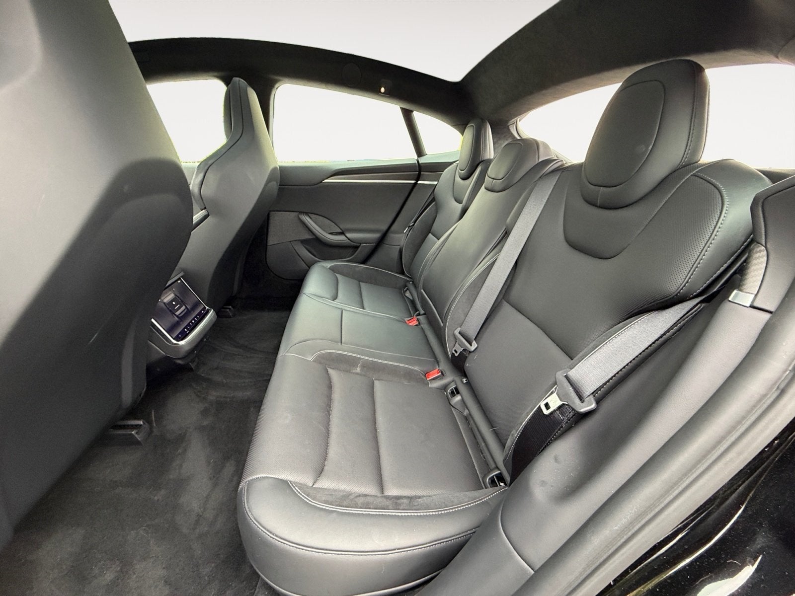 2024 Tesla Model S Plaid