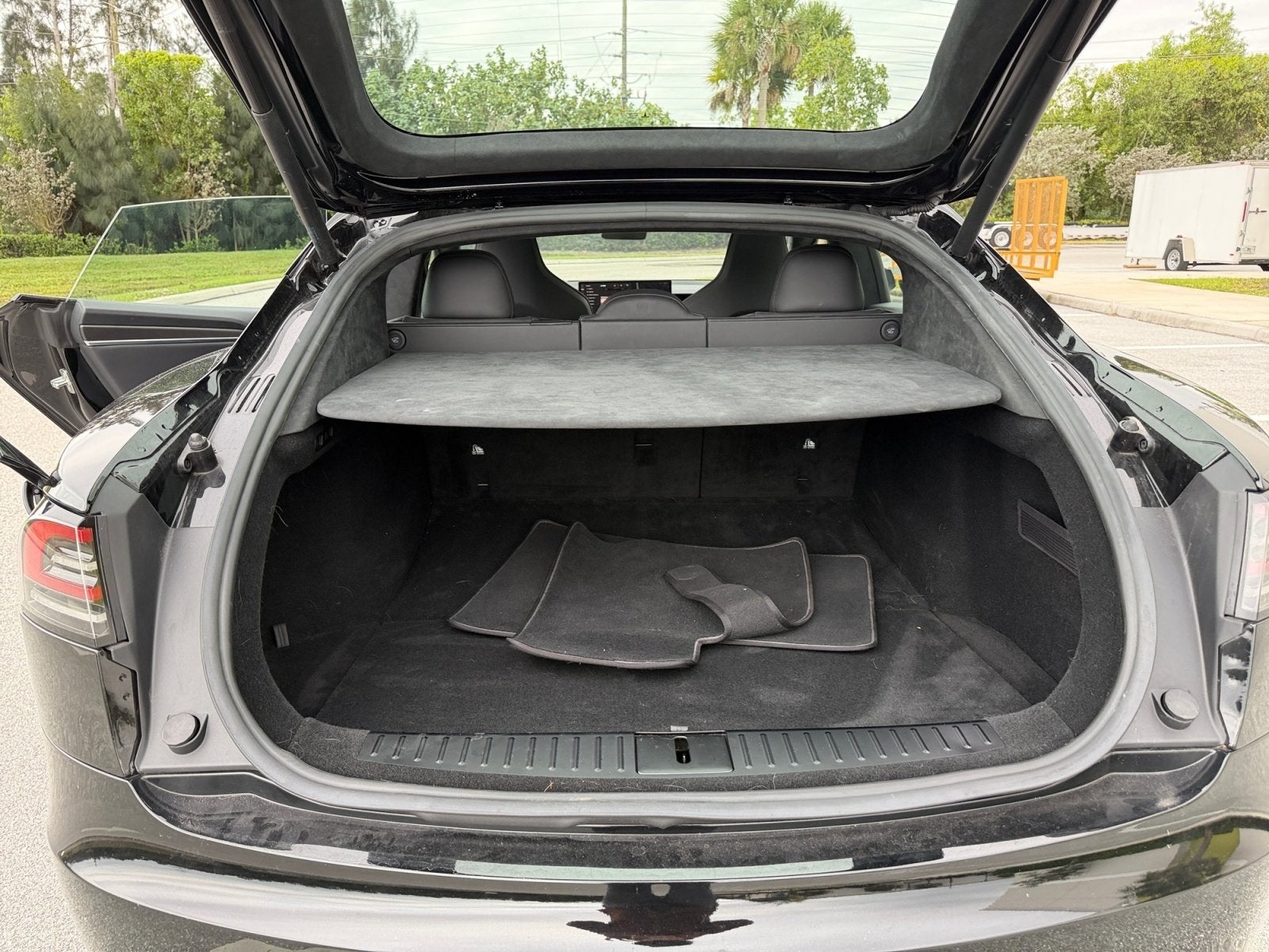 2024 Tesla Model S Plaid