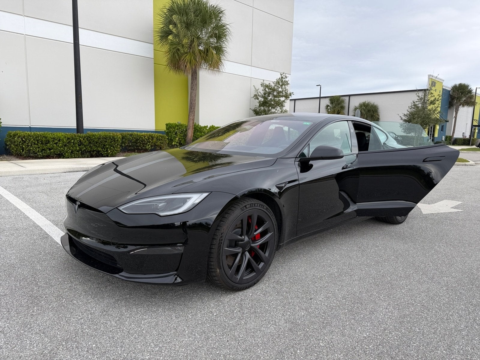 2024 Tesla Model S Plaid