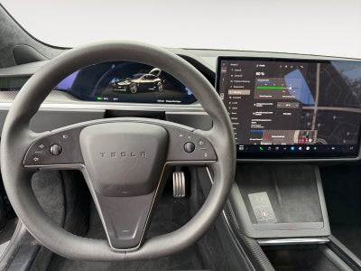 2024 Tesla Model S Plaid