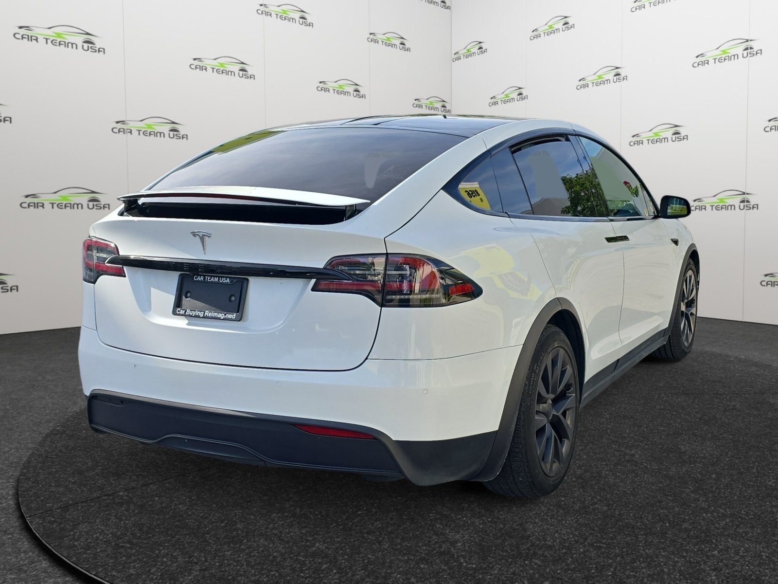 2022 Tesla Model X Base