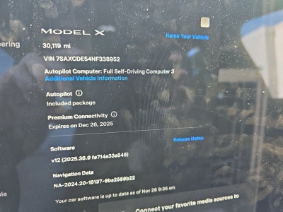 2022 Tesla Model X Base