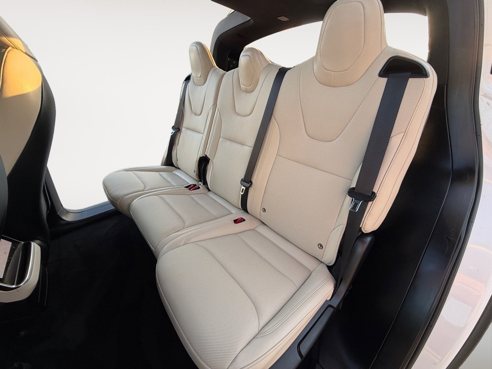 2022 Tesla Model X Base