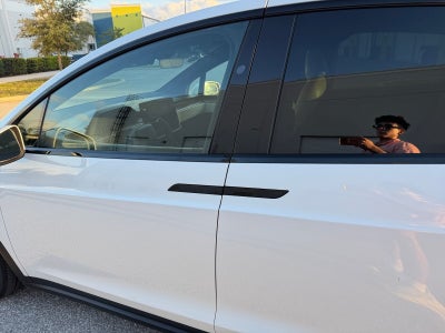 2022 Tesla Model X Base