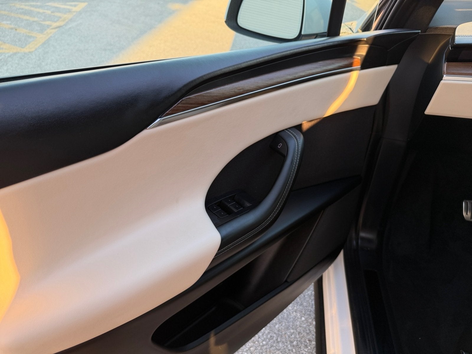 2022 Tesla Model X Base