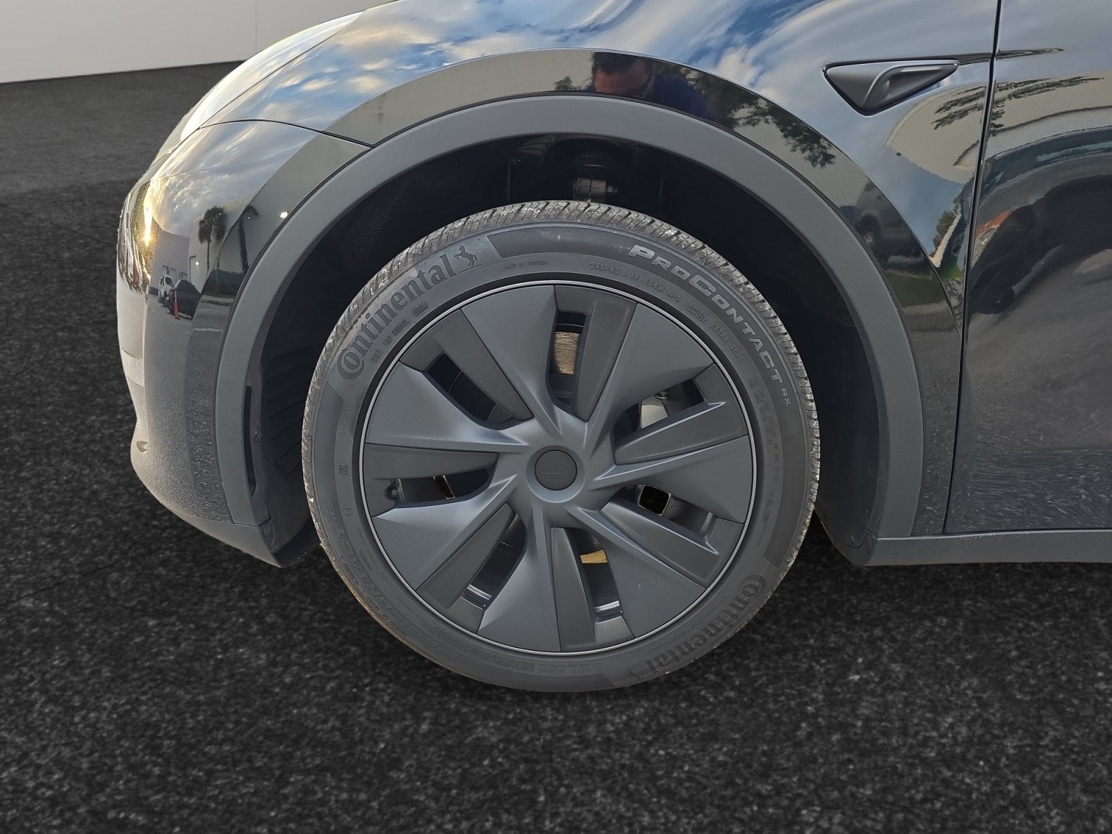 2025 Tesla Model Y Long Range