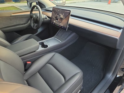 2025 Tesla Model Y Long Range