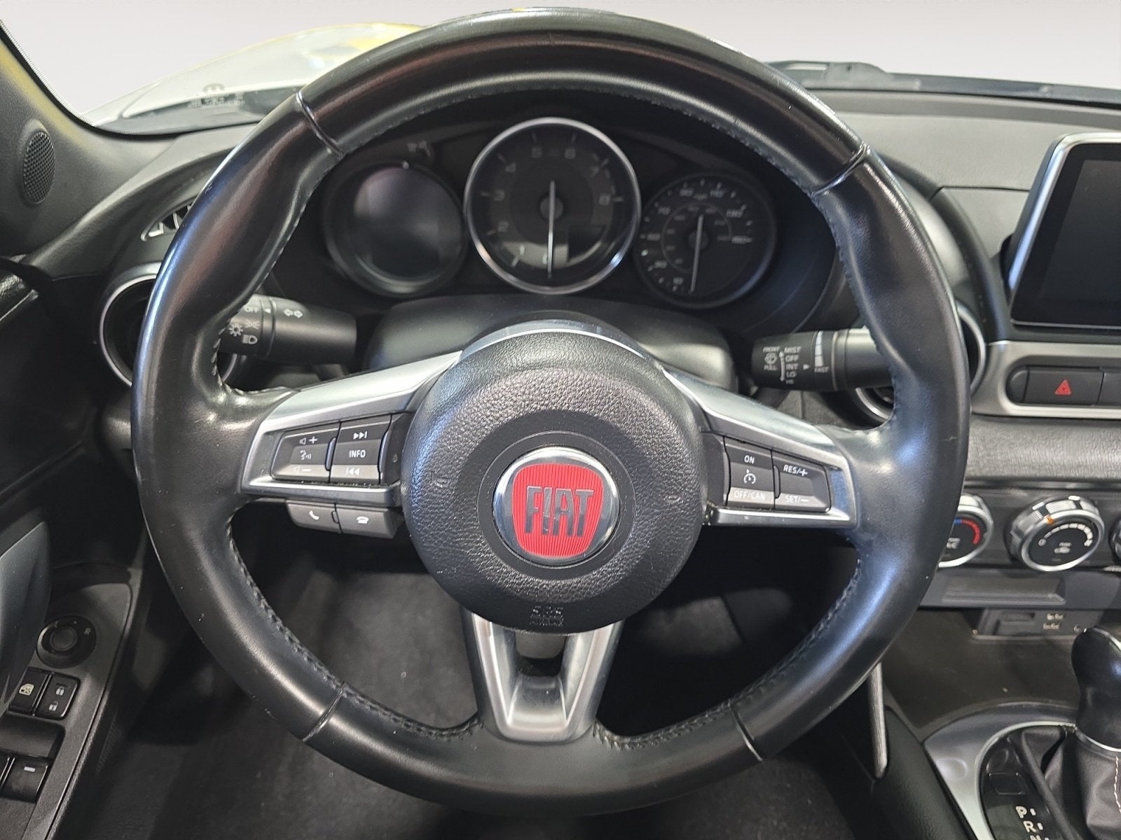 2019 FIAT 124 Spider Classica Convertable