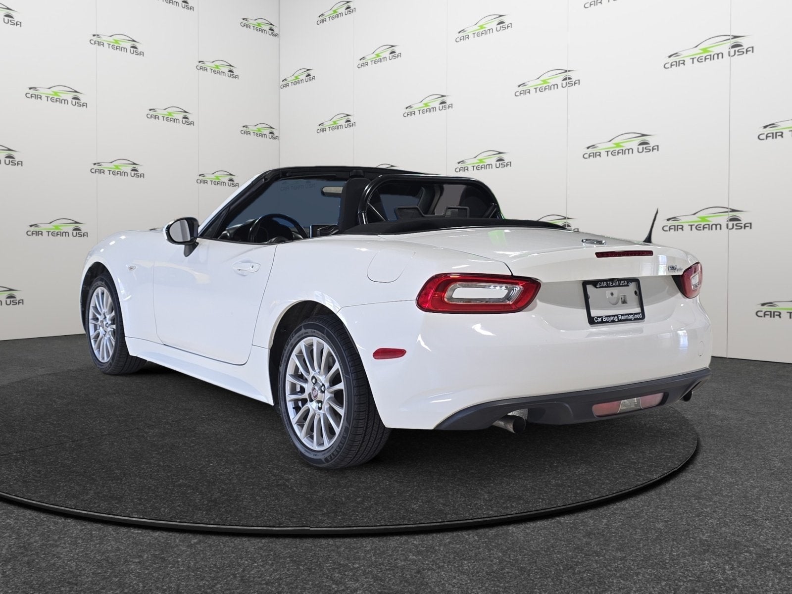 2019 FIAT 124 Spider Classica Convertable