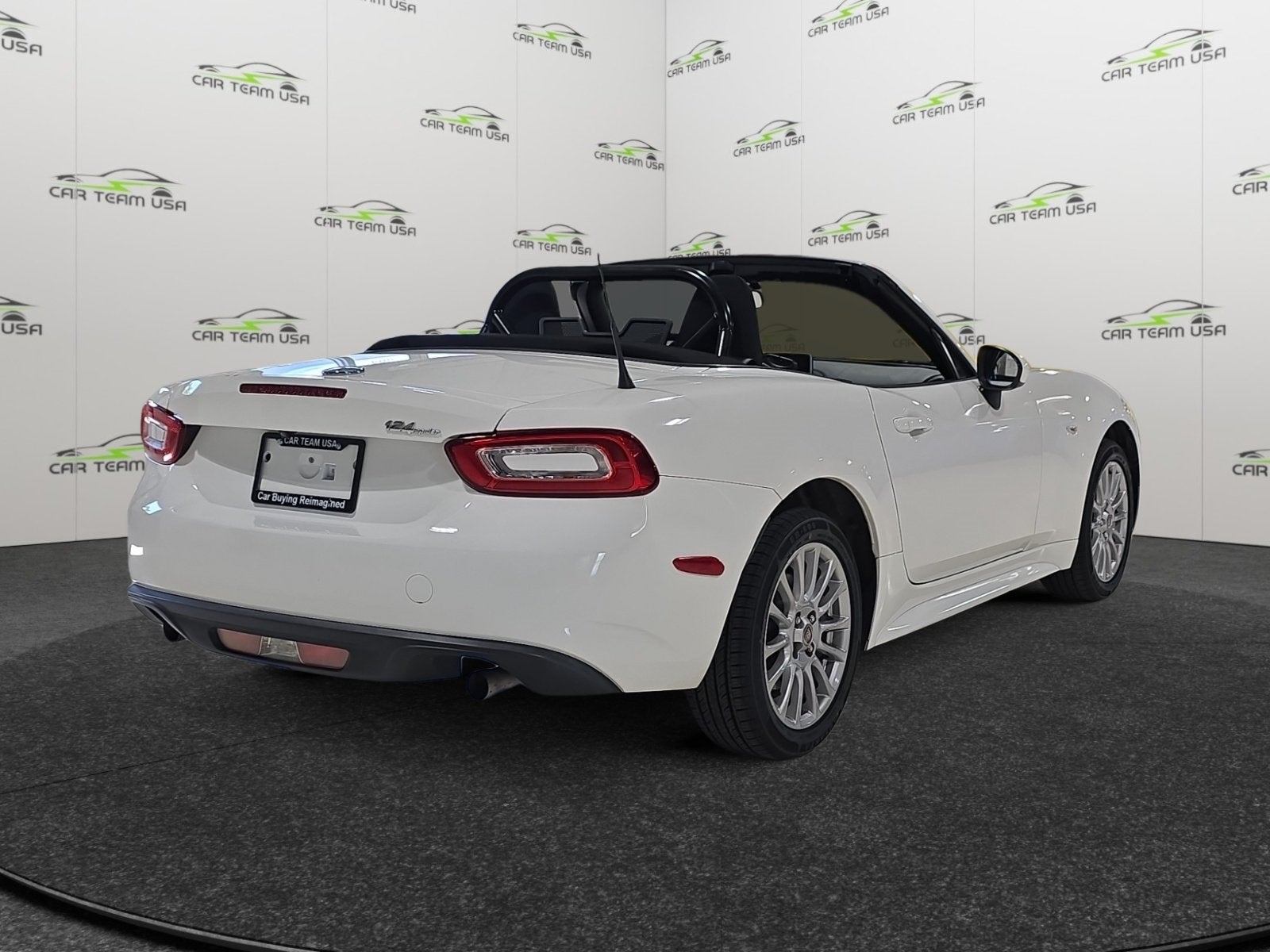 2019 FIAT 124 Spider Classica Convertable