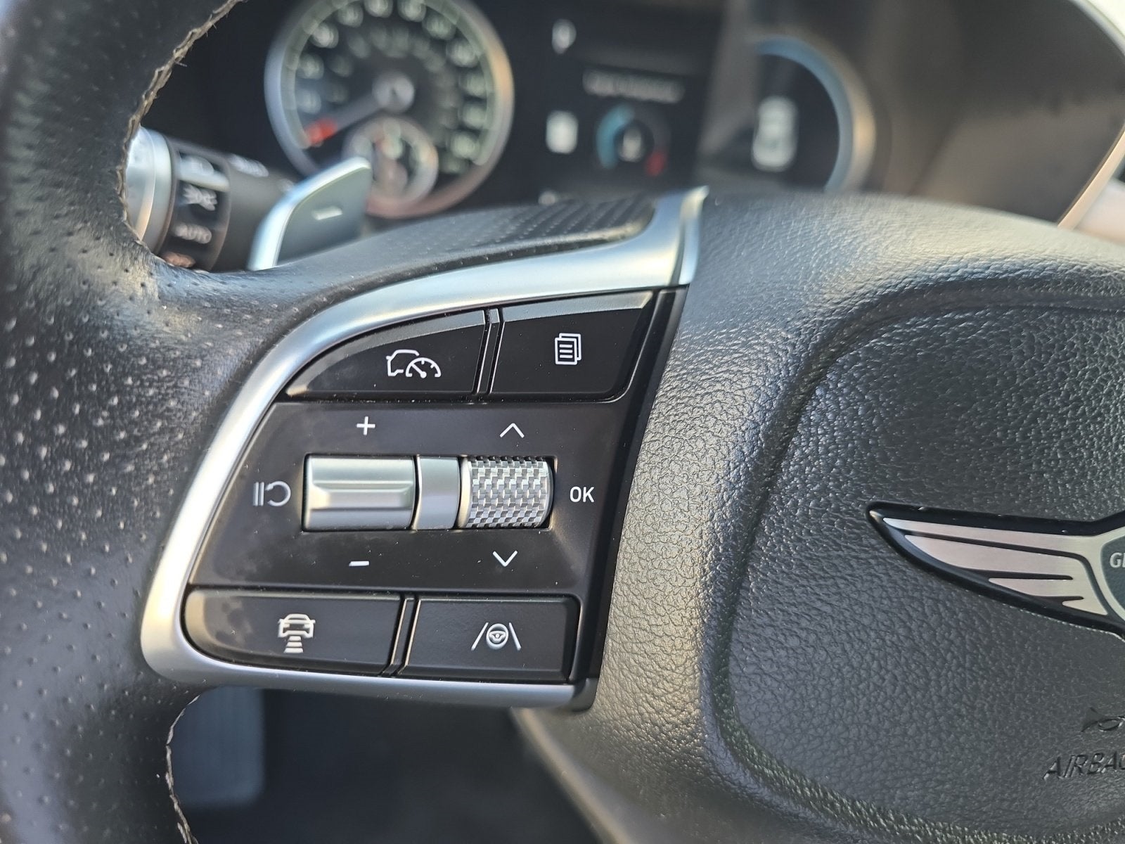 2024 Genesis G70 2.5T