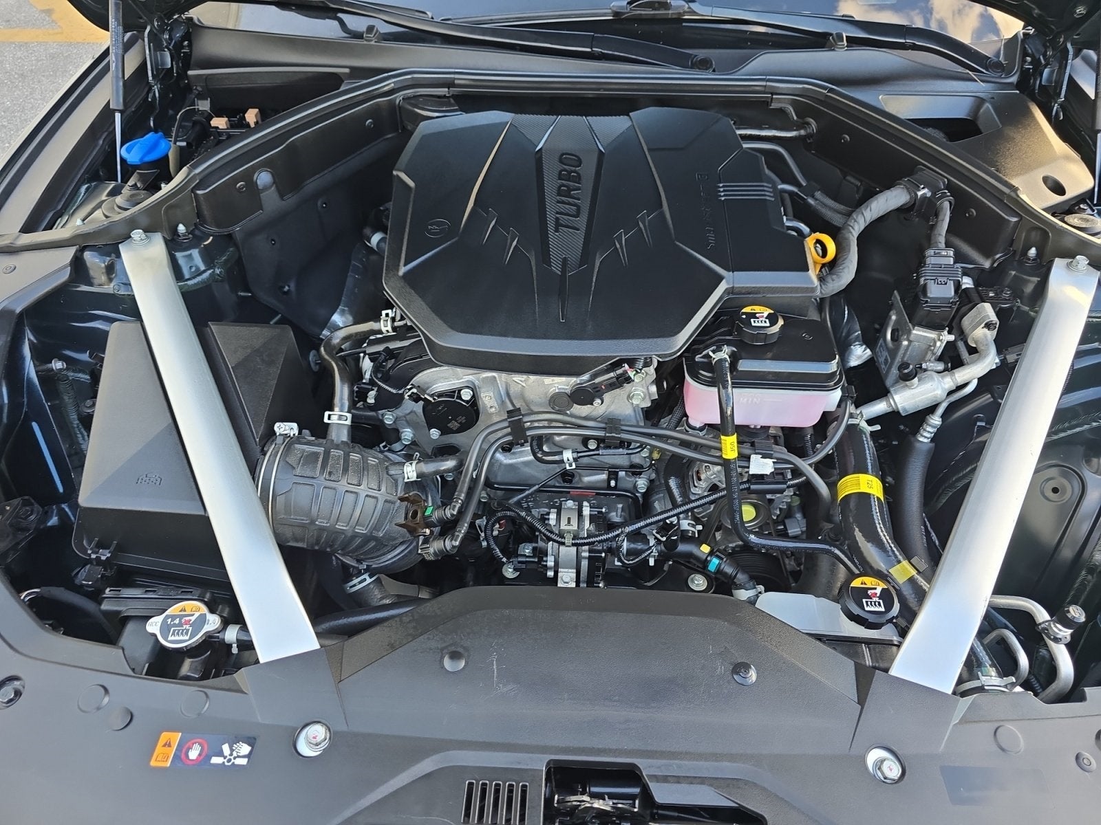 2024 Genesis G70 2.5T