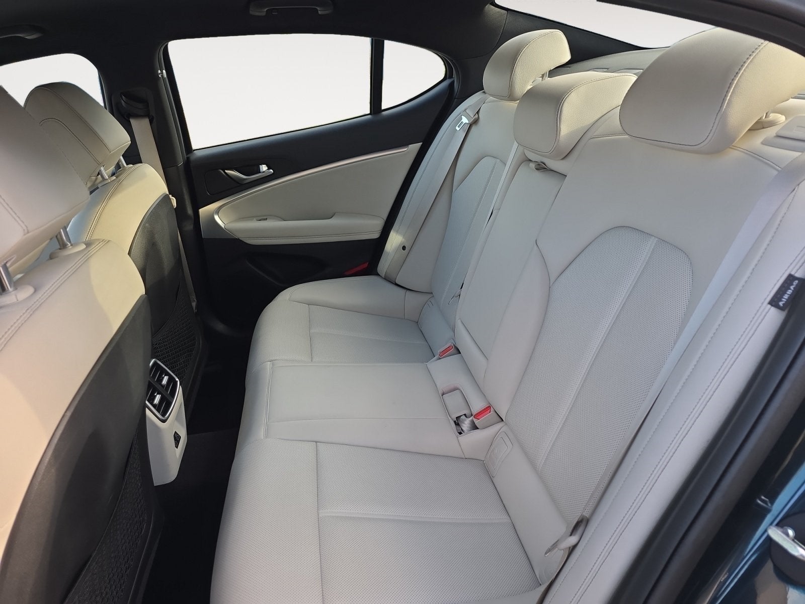 2024 Genesis G70 2.5T