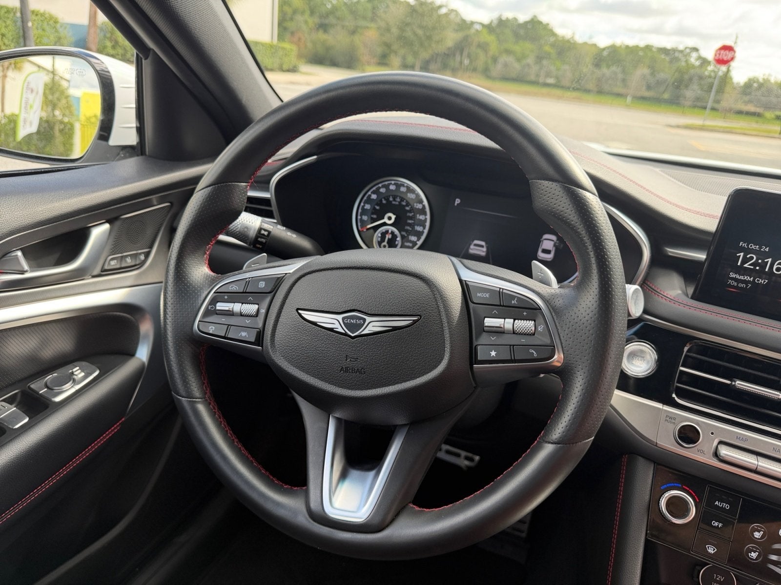 2025 Genesis G70 2.5T