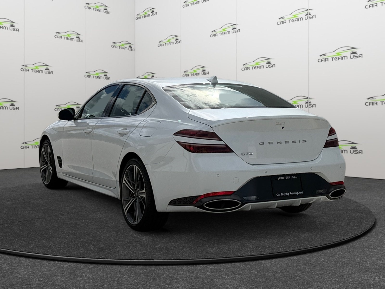 2025 Genesis G70 2.5T