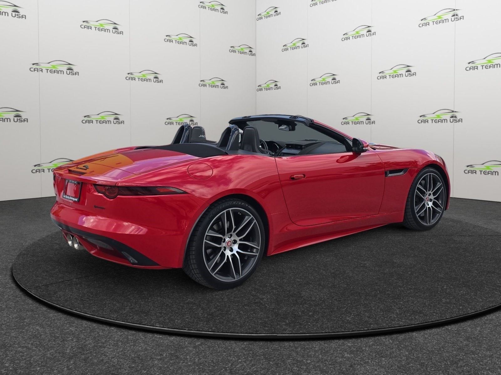 2018 Jaguar F-TYPE R-Dynamic