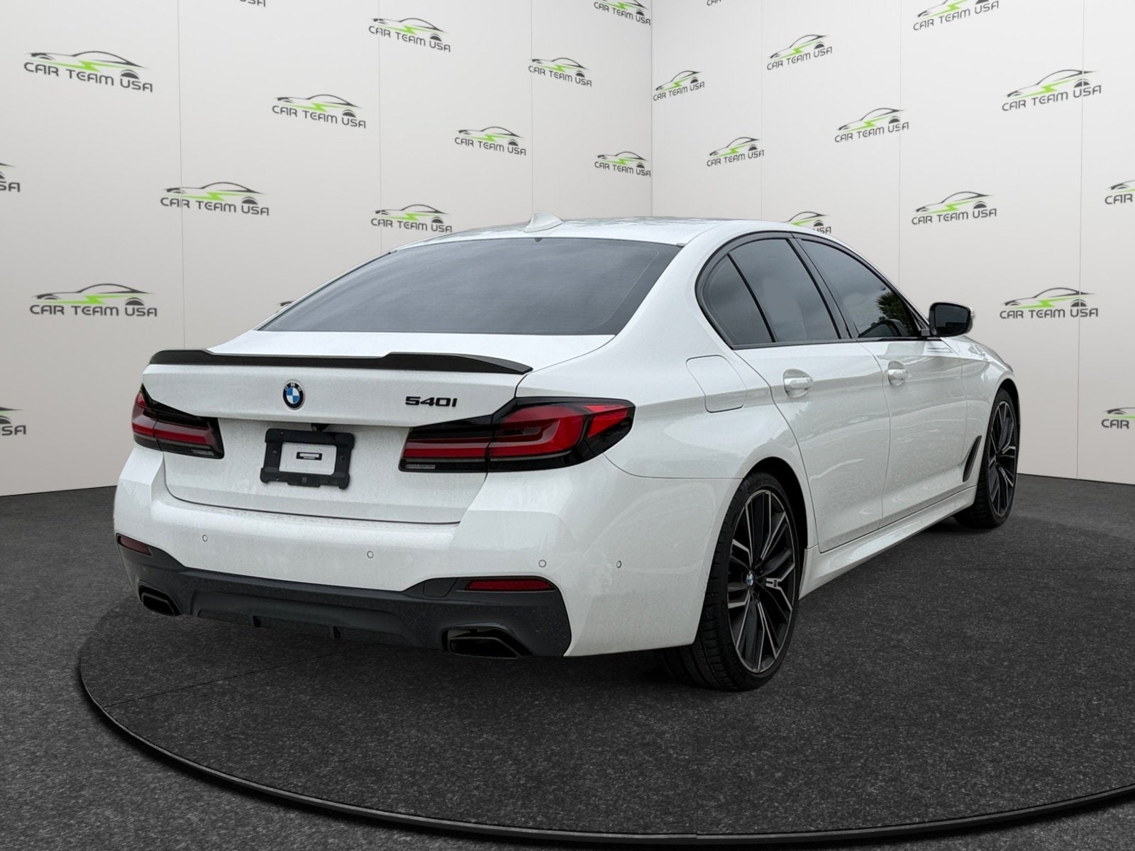 2022 BMW 5 Series 540i