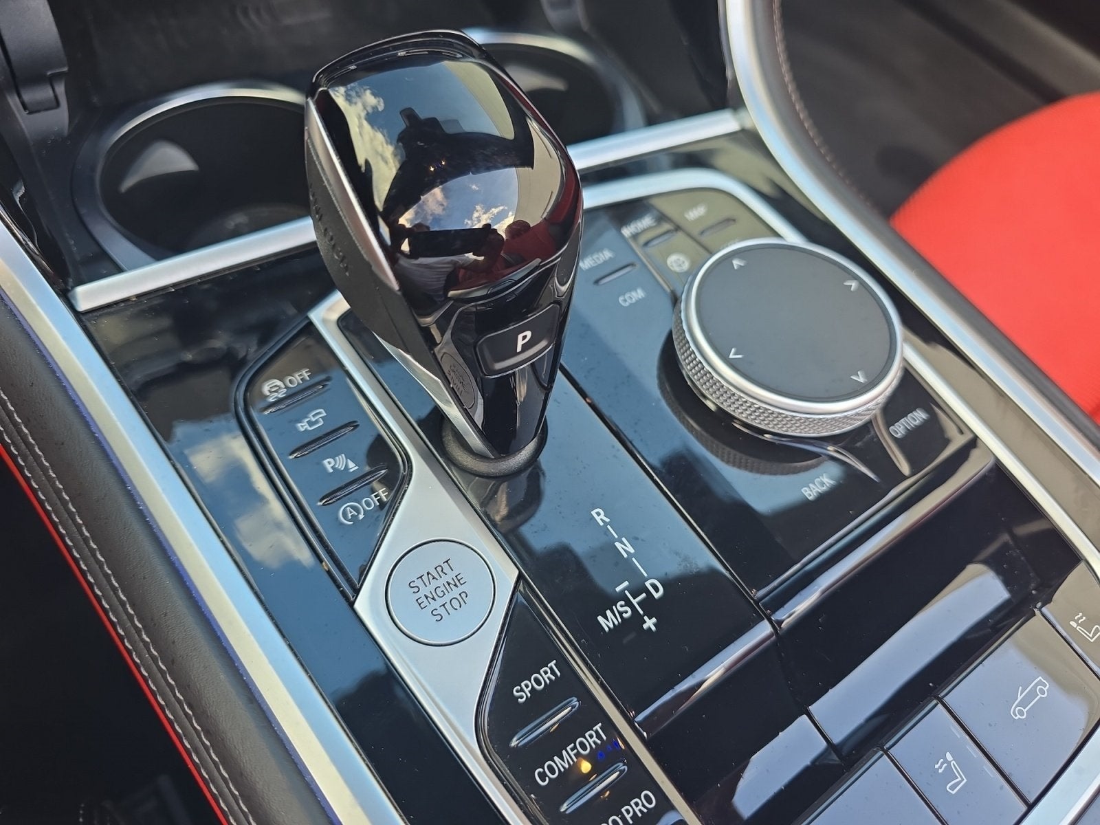 2022 BMW 8 Series 840i