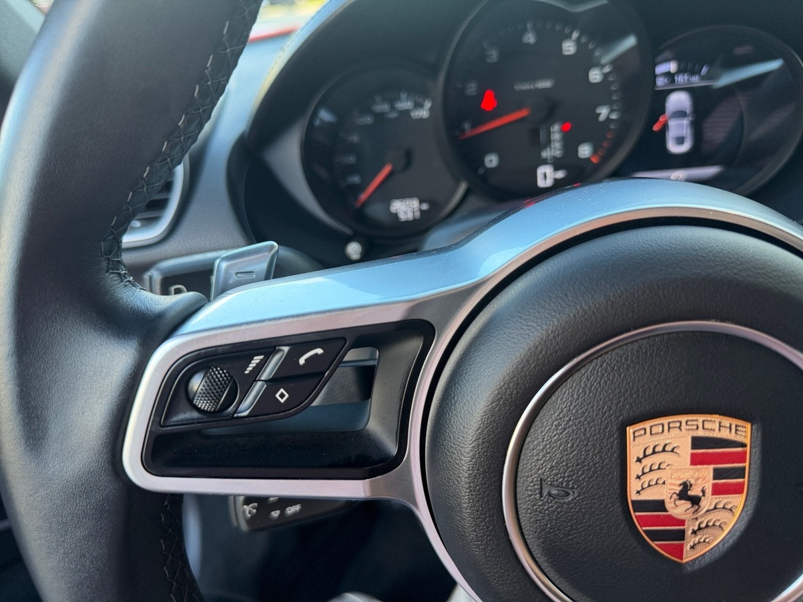 2025 Porsche 718 Cayman Style Edition