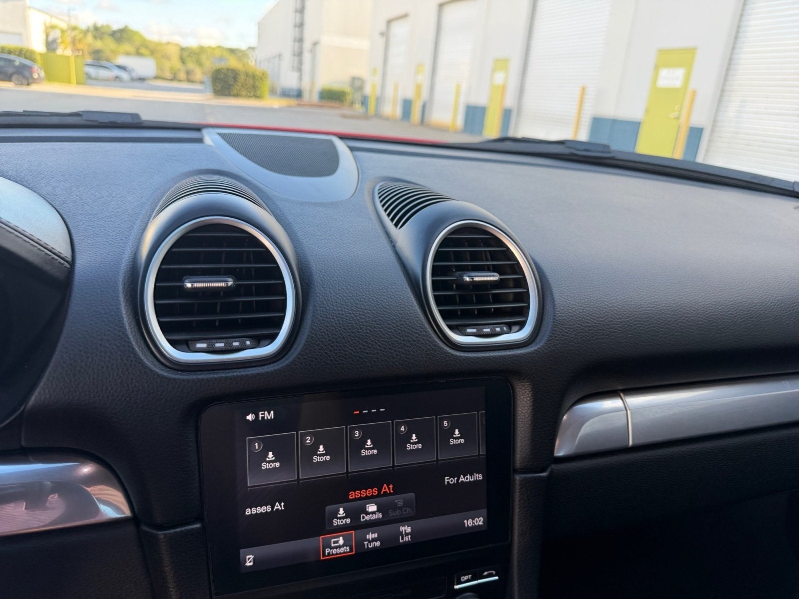 2025 Porsche 718 Cayman Style Edition