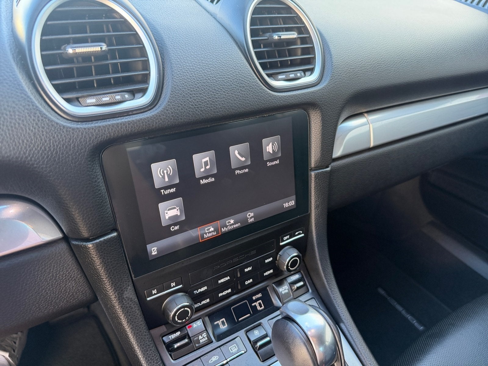 2025 Porsche 718 Cayman Style Edition