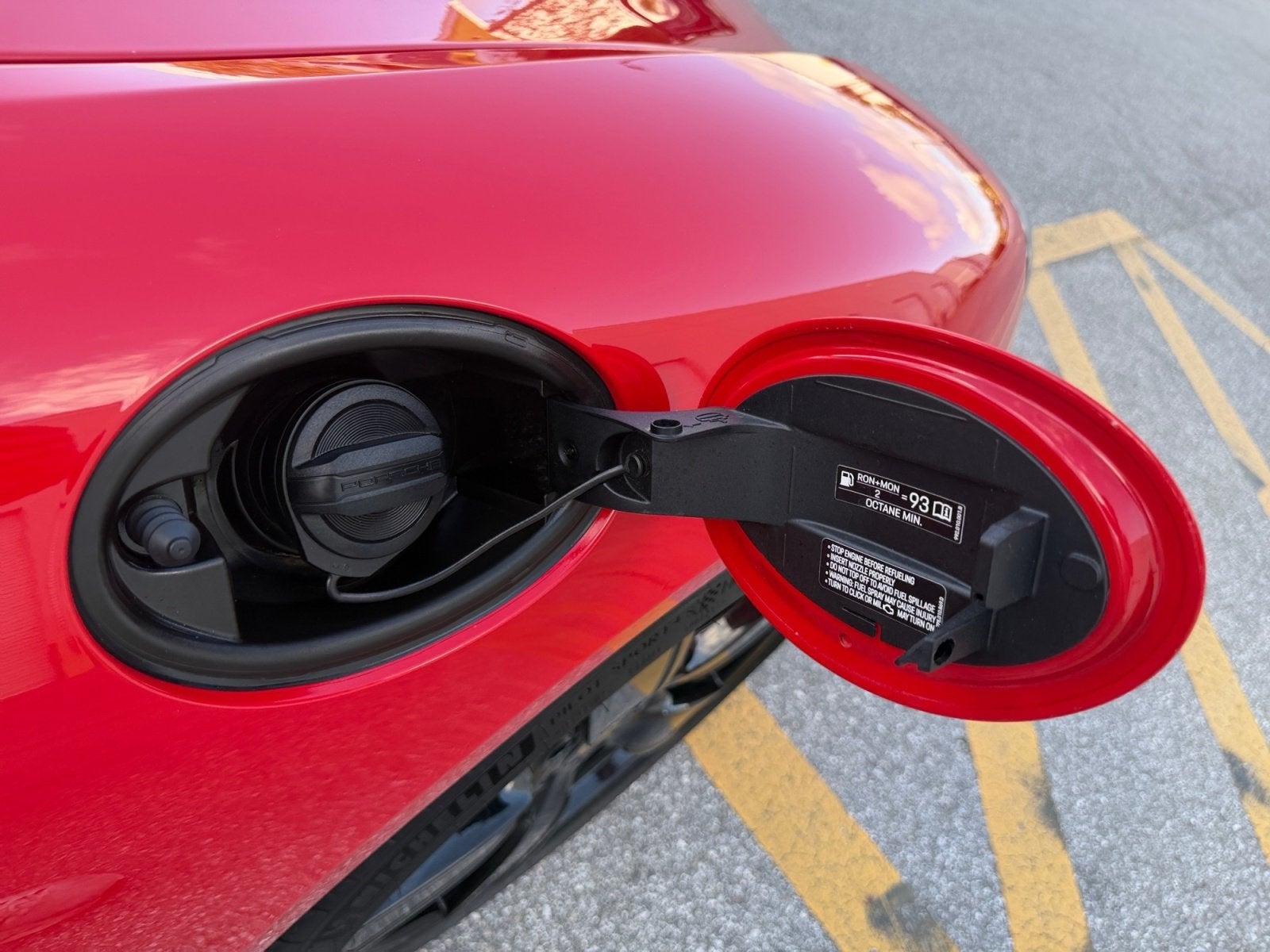 2025 Porsche 718 Cayman Style Edition