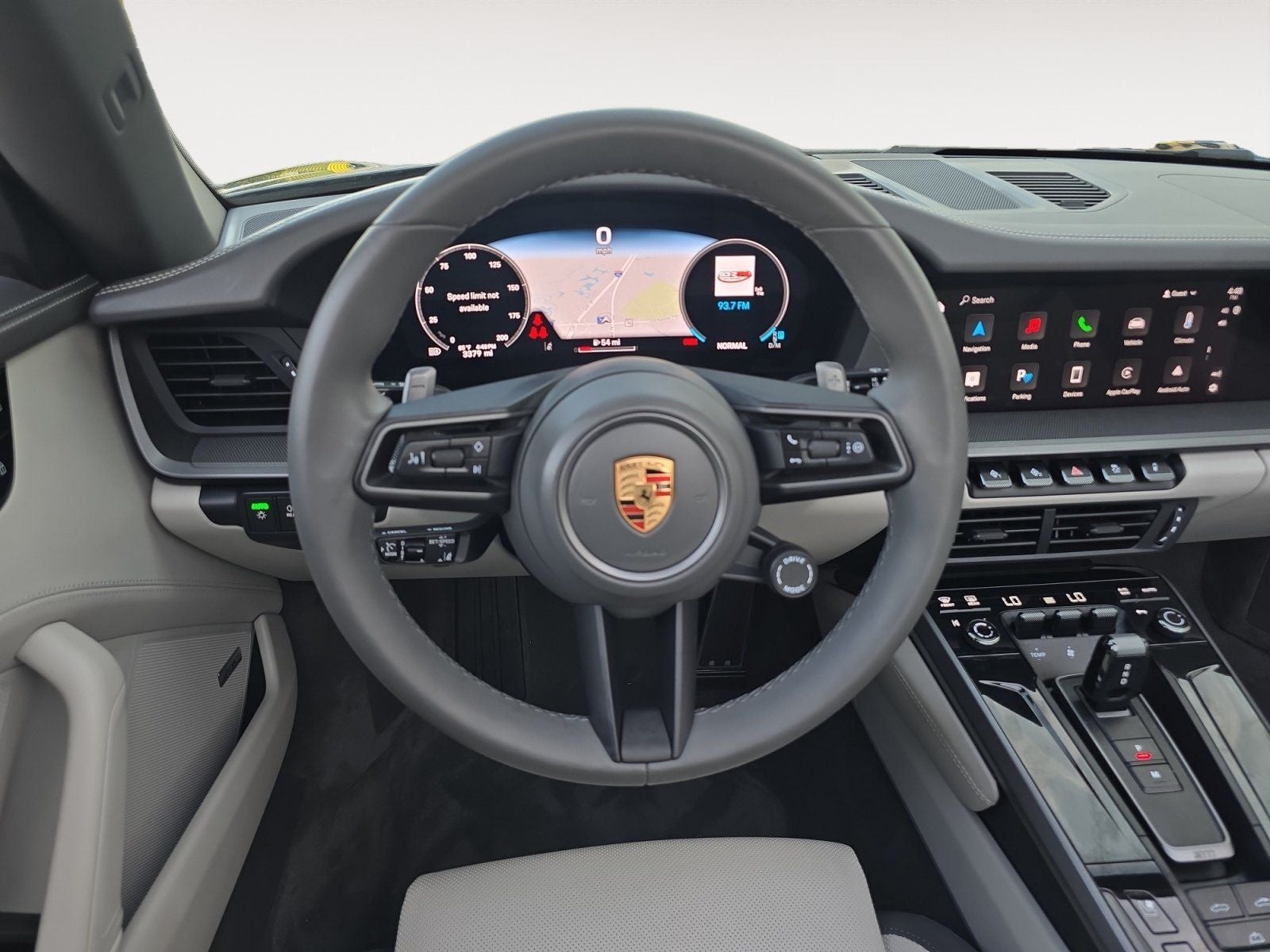 2025 Porsche 911 Carrera