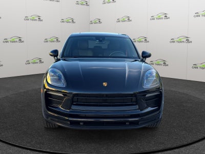 2022 Porsche Macan Base