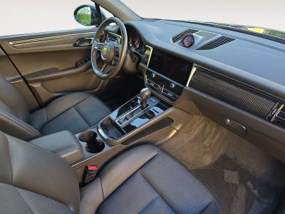 2022 Porsche Macan Base