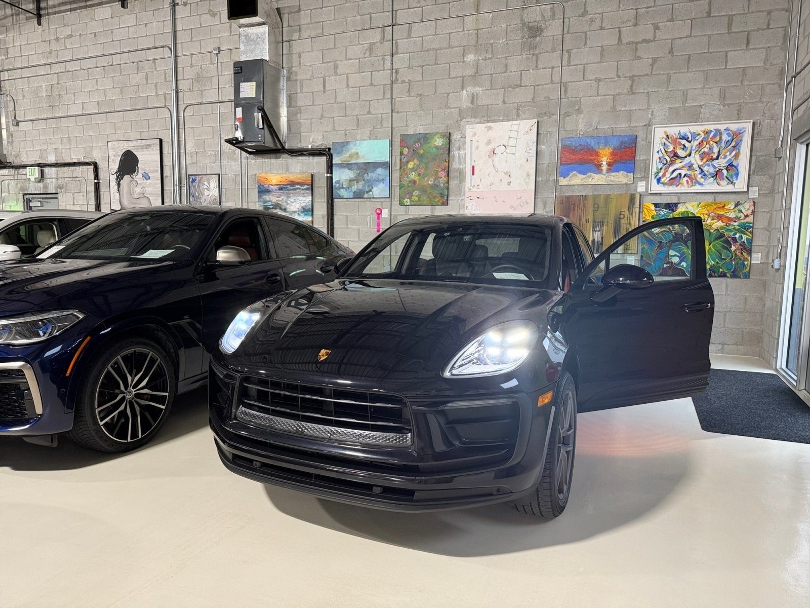 2022 Porsche Macan Base