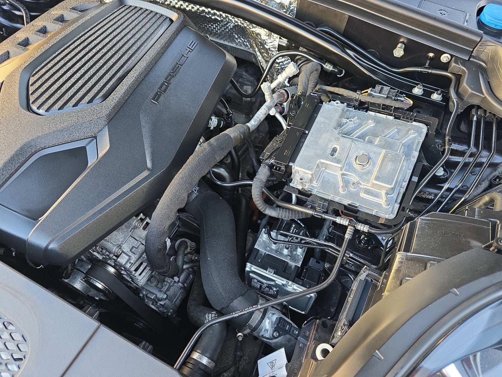 2022 Porsche Macan Base